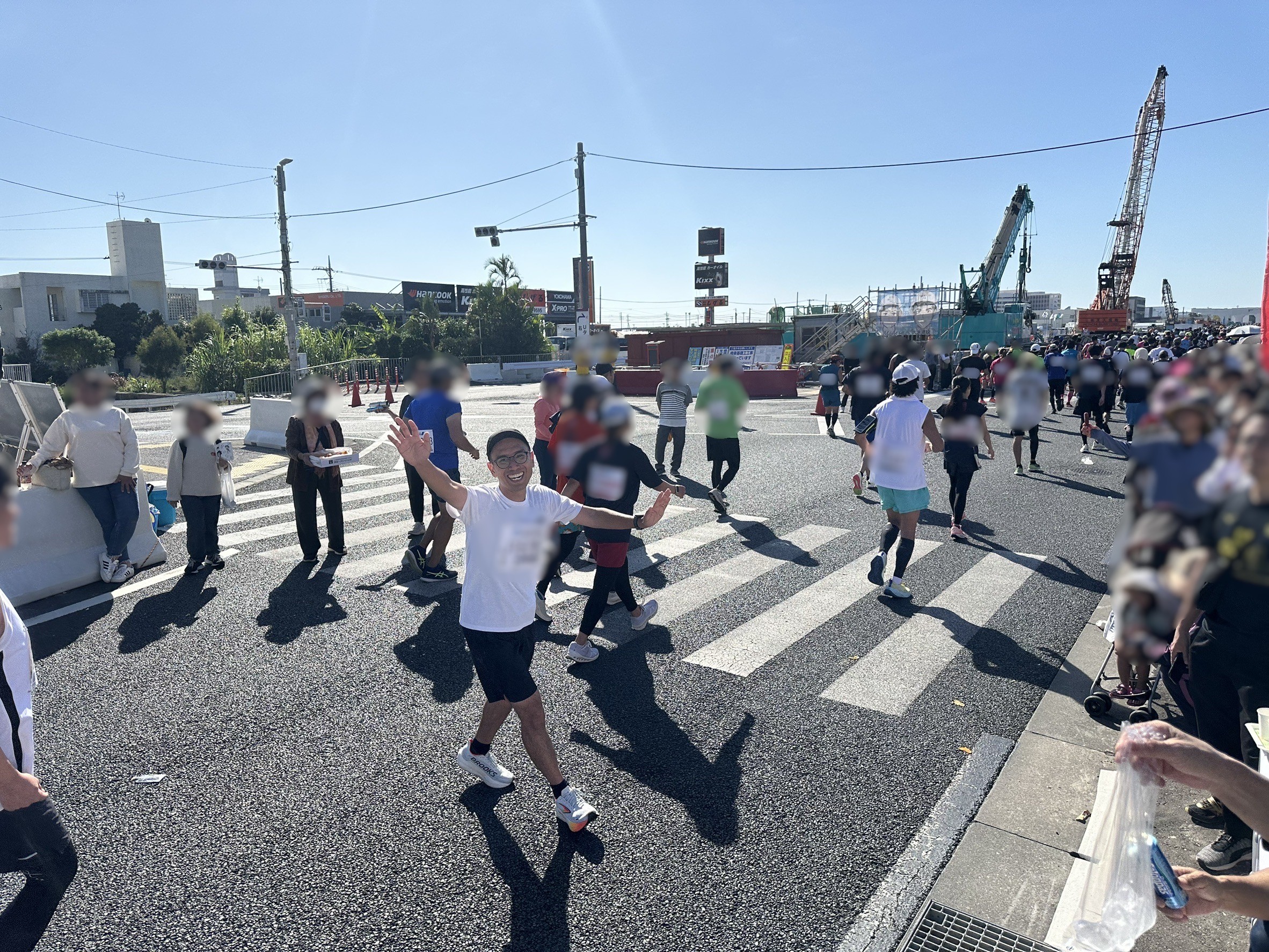 那覇マラソンに向けてランニングする呉屋さん